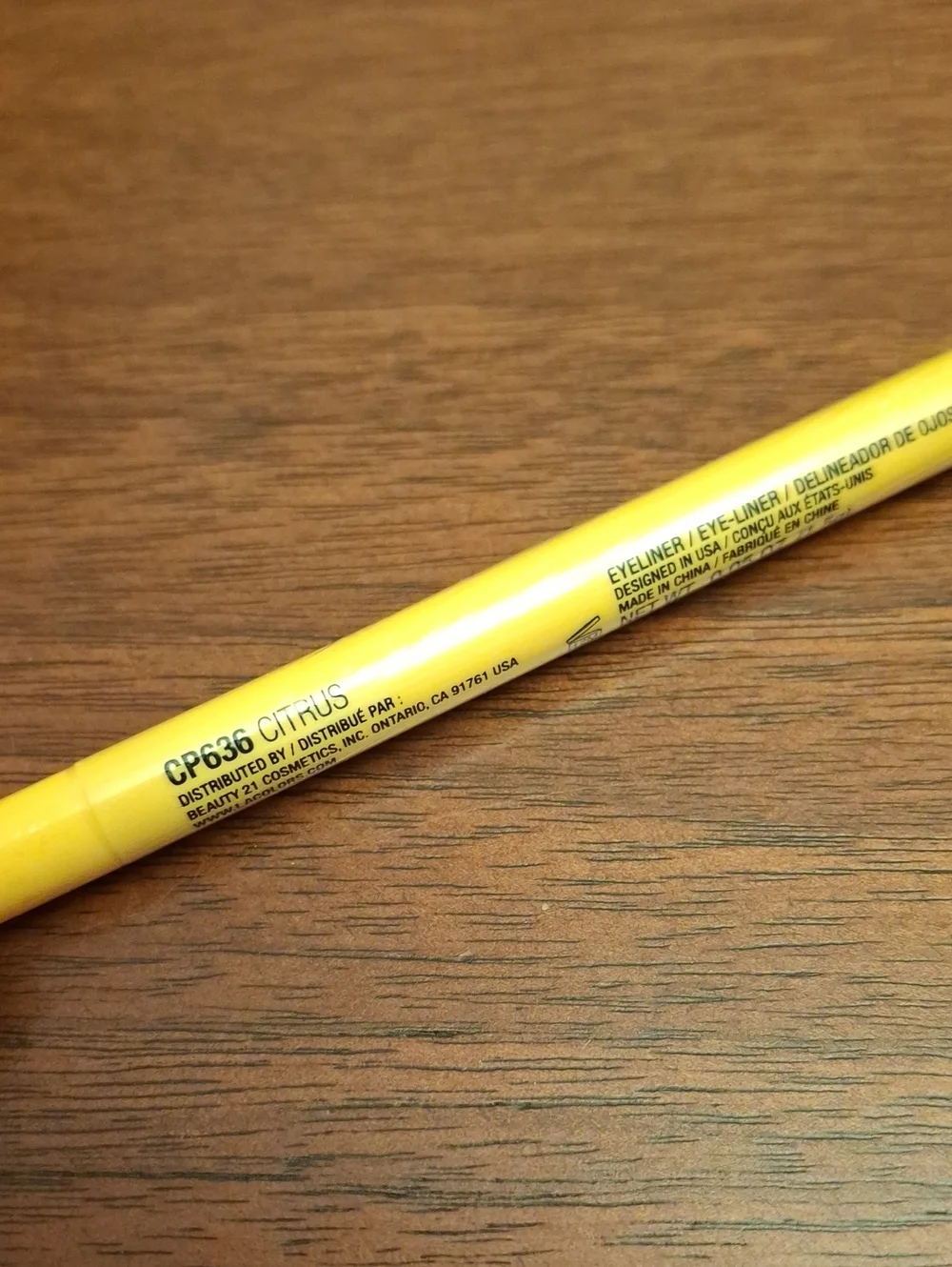 LA Colors CP636 Citrus Yellow Eyeliner New Sealed 1.5g